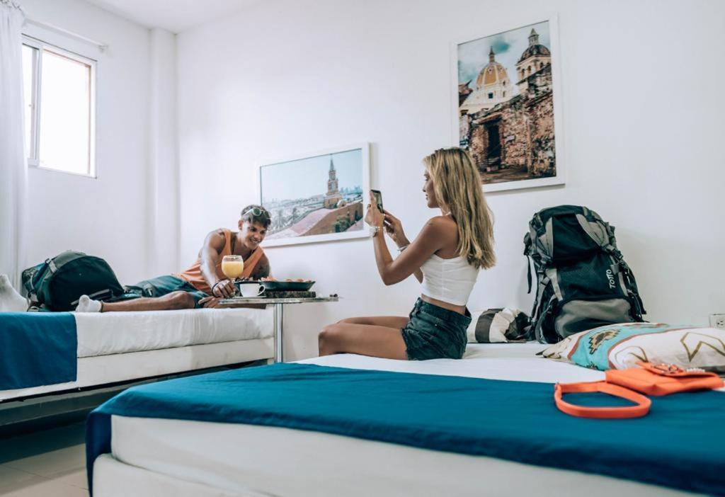 Neos Hotel Cartagena Bagian luar foto
